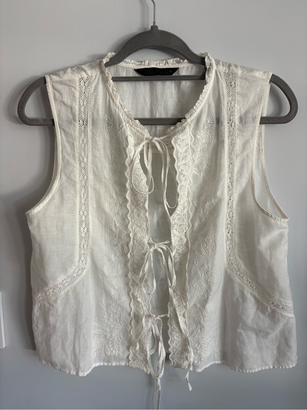 Zara Cream Lace-Trim Tie-Front Sleeveless Camisole